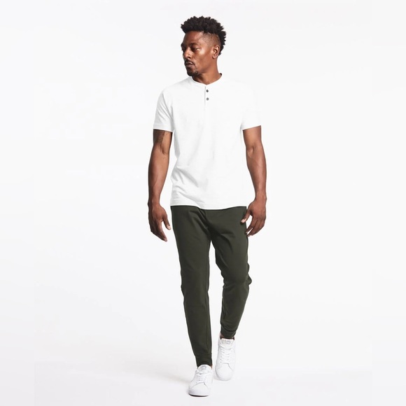 public rec Other - Public Rec Men’s all day green joggers La size 38x28!